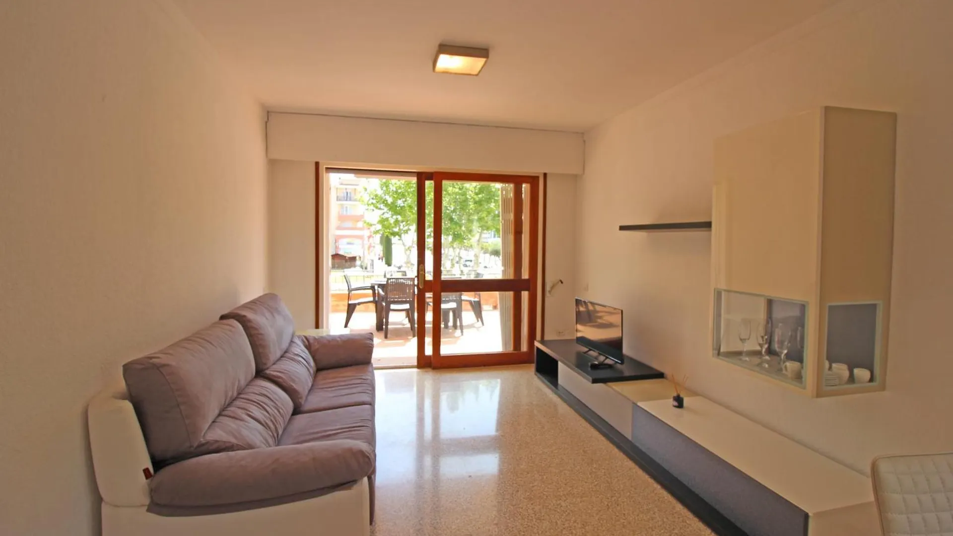 Basic Comfort Apartment Sant Mori 8001 Empuriabrava