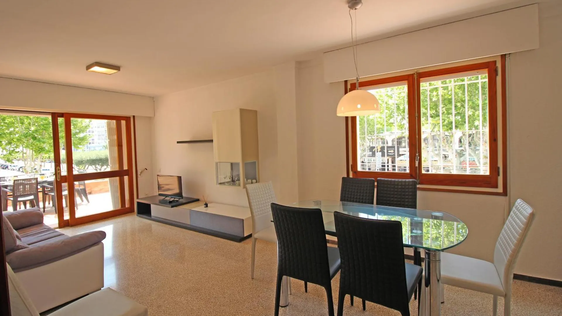 Basic Comfort Apartment Sant Mori 8001 Empuriabrava